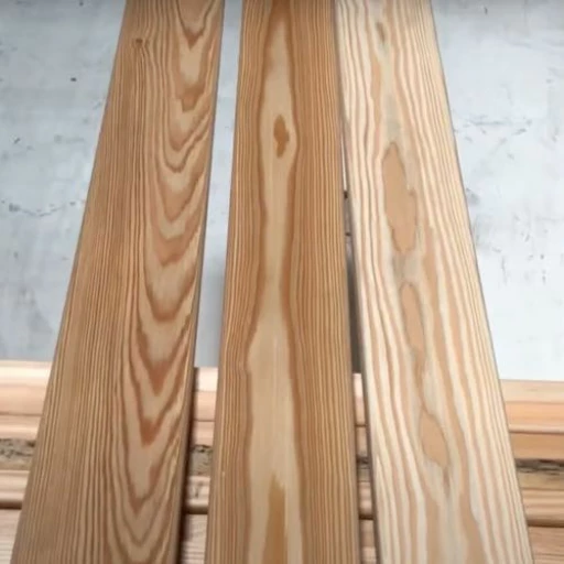 Доска террасная лиственница гладкая 34*190*2000, сорт ВС (0,38м2)